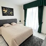 Costalita - 2 Bedroom Apartment 350M From The Beach