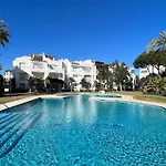 Costalita - 2 Bedroom Apartment 350M From The Beach